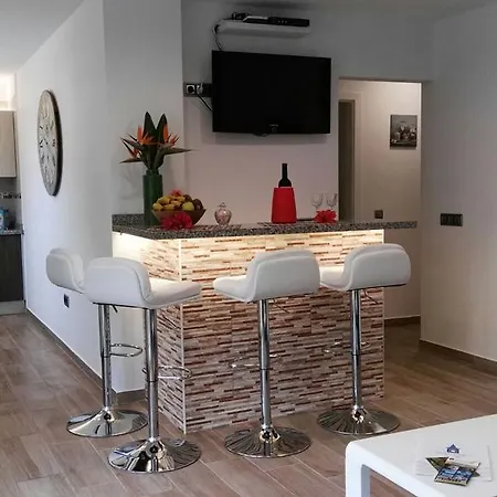 Nuevo Apartamento En El Norte De Tenerife 아파트 *